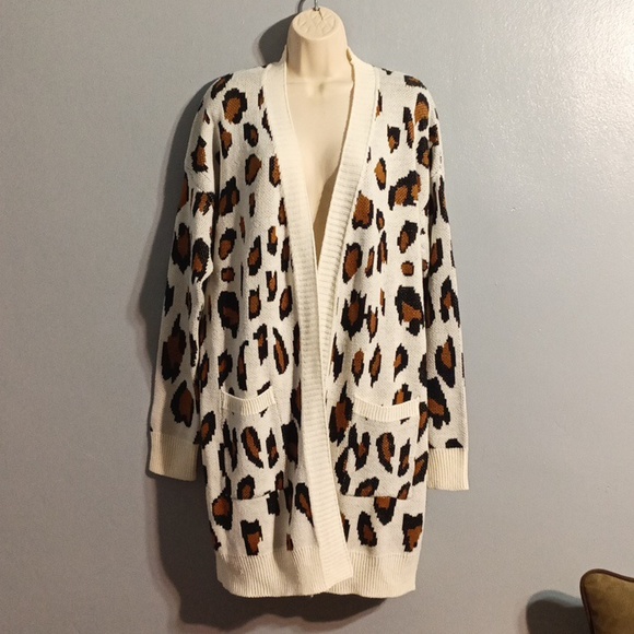 Leopard 🐆 print women's XL cardigan - Picture 3 of 16
